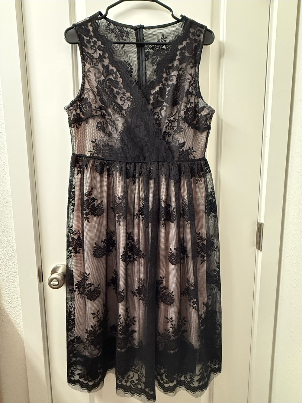 Black Floral Lace Blush Midi Cocktail Dress Size 10 NWT - Picture 2 of 7